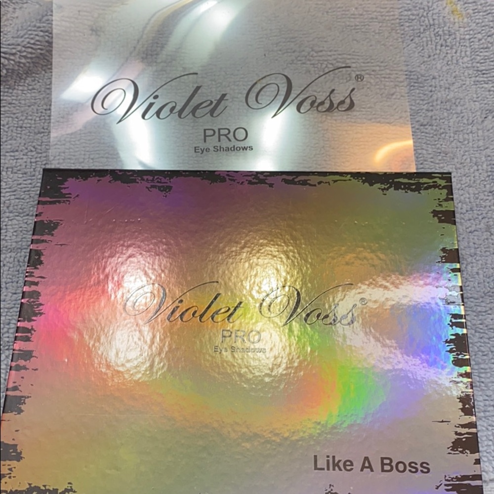 Violet Voss Pro Eye shadow pallete